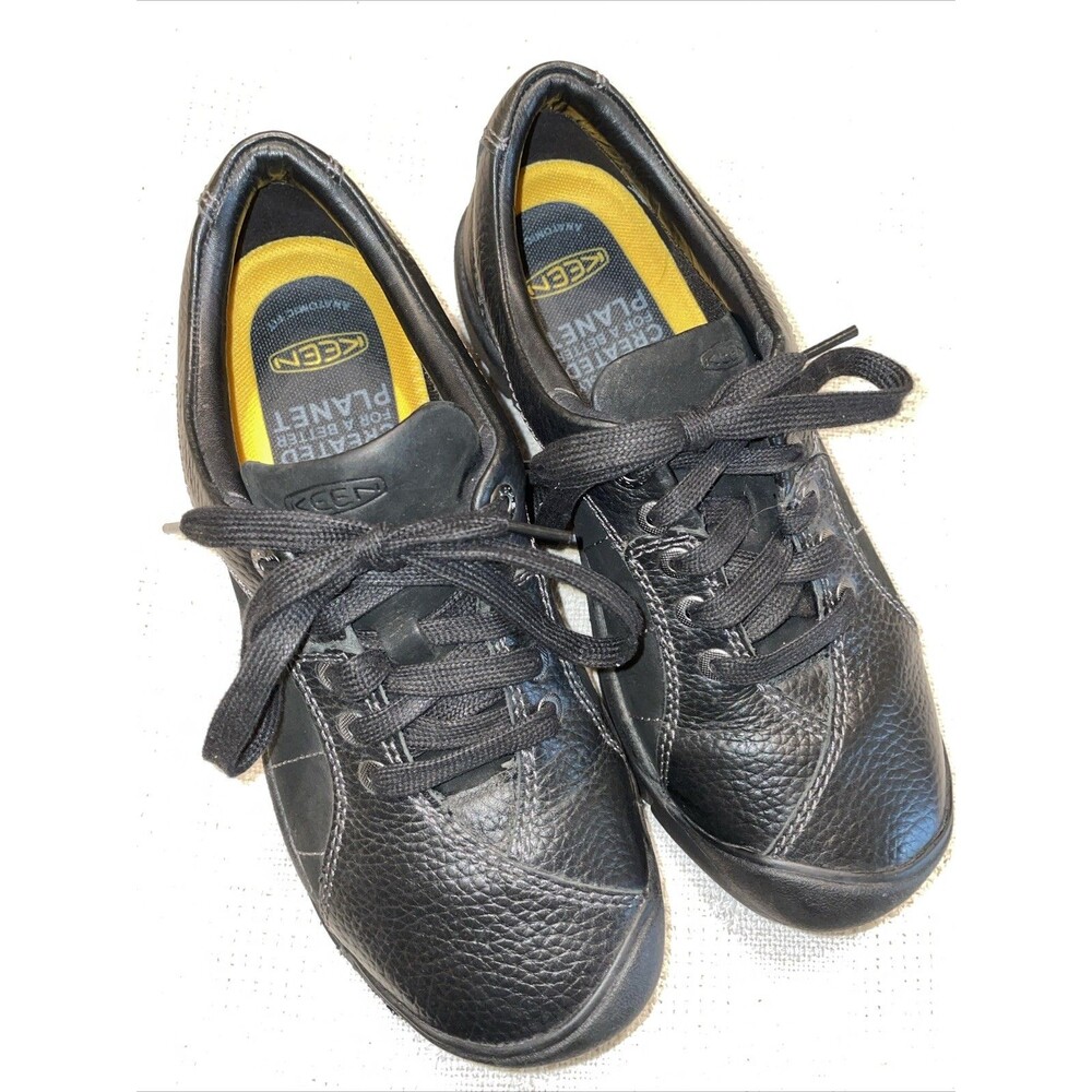 Keen Women’s Hiking Shoes Size 8.5 M Black Leather Athleisure Outdoors